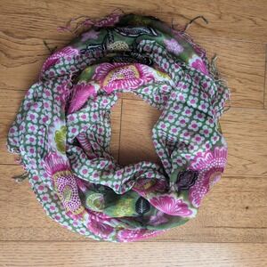 Vera Bradley Floral Scarf Green Pink White Rayon Tassel Fringe Lightweight Wrap